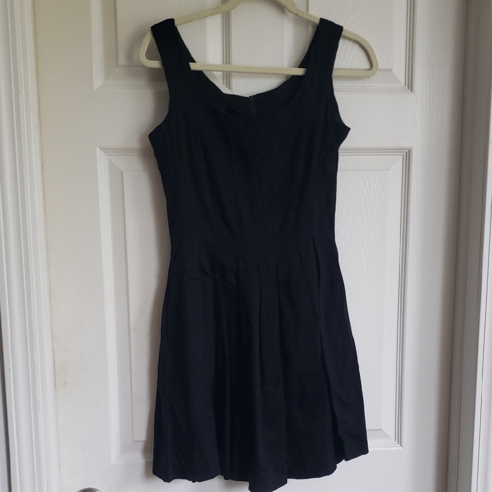 Nooworks Black Fit and Flare Midi Dress